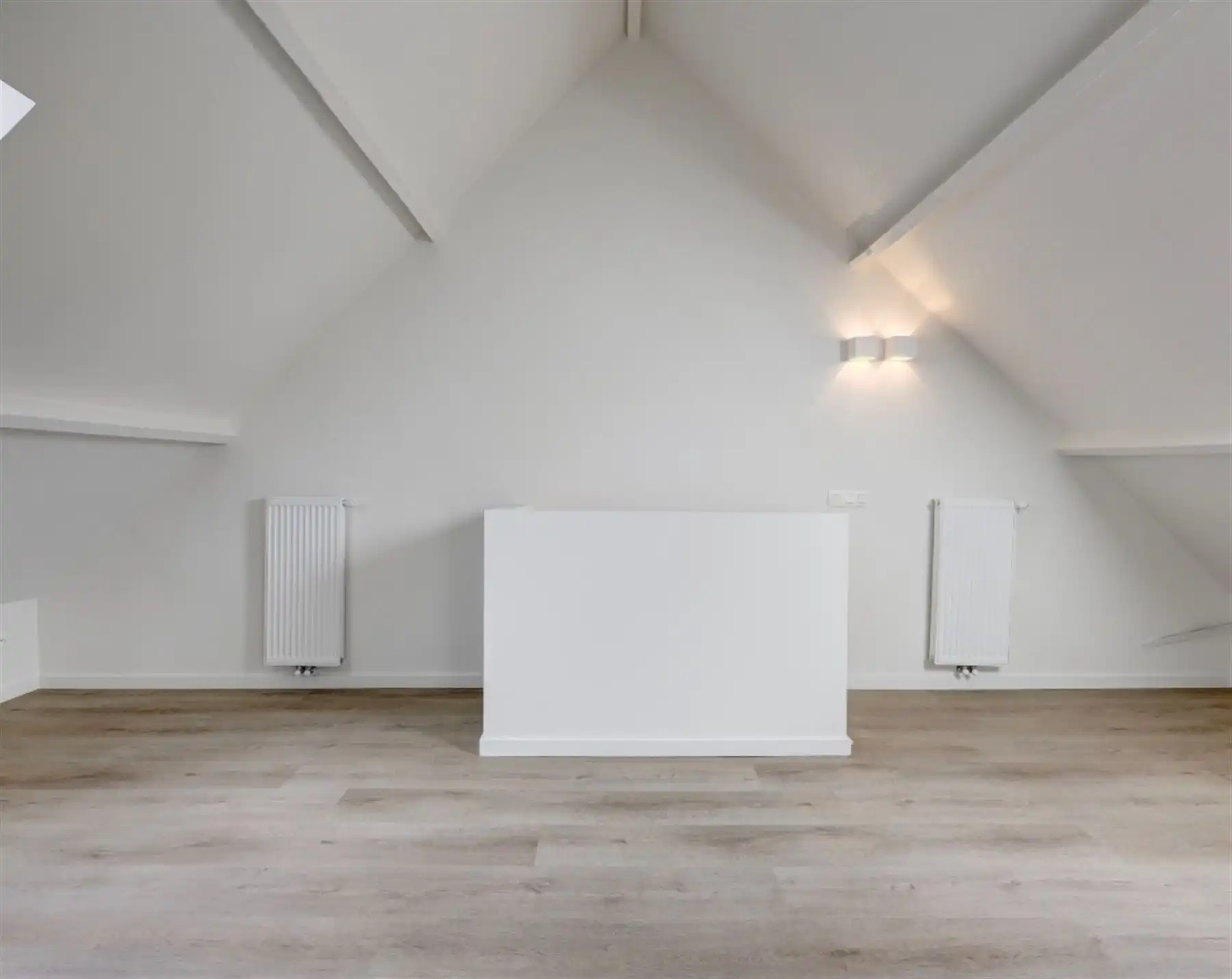 Volledig gerenoveerde woning nabij het centrum! foto 13