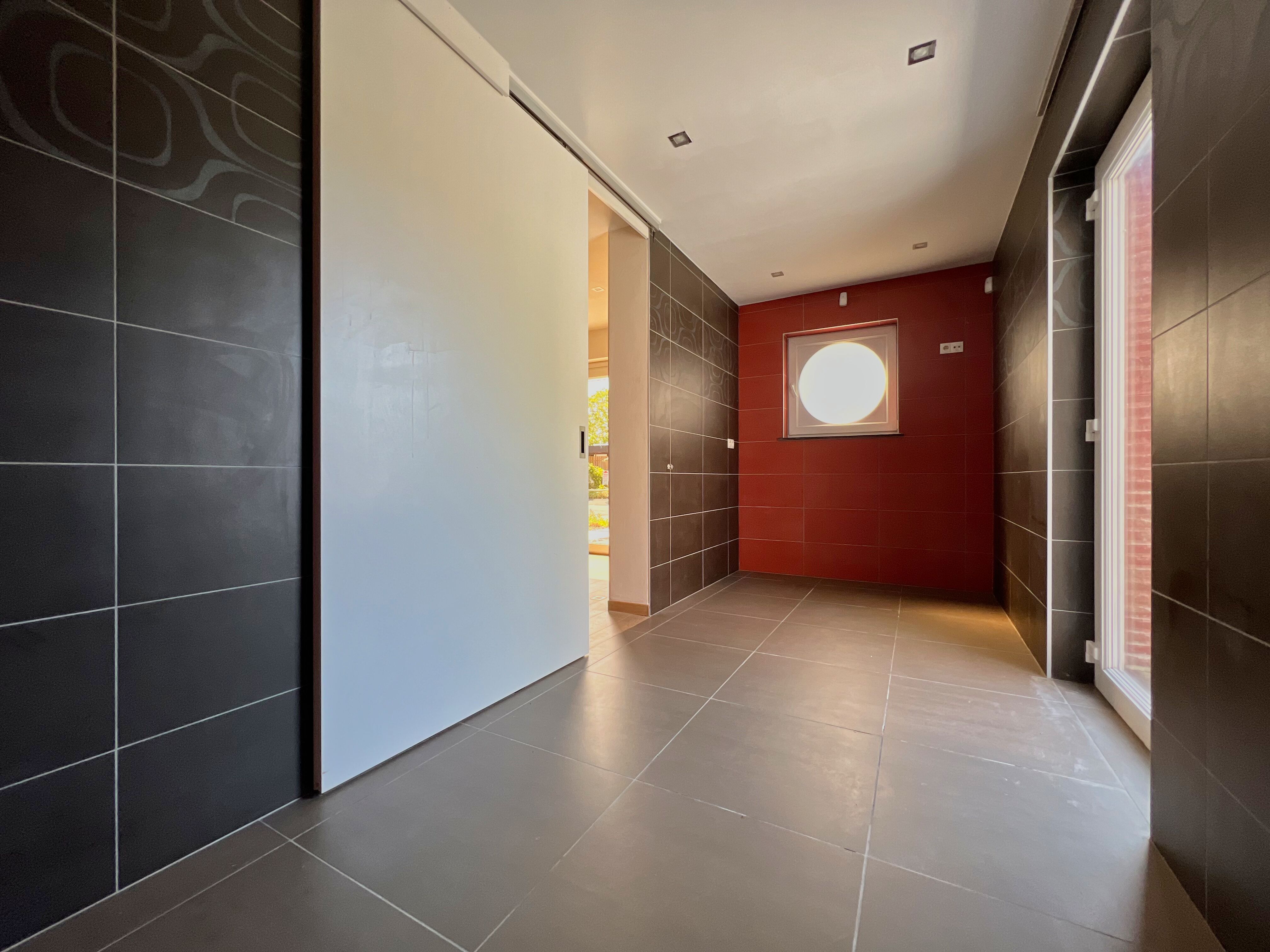 Ruime, lichtrijke woning op prachtig perceel van 1700m² foto 11