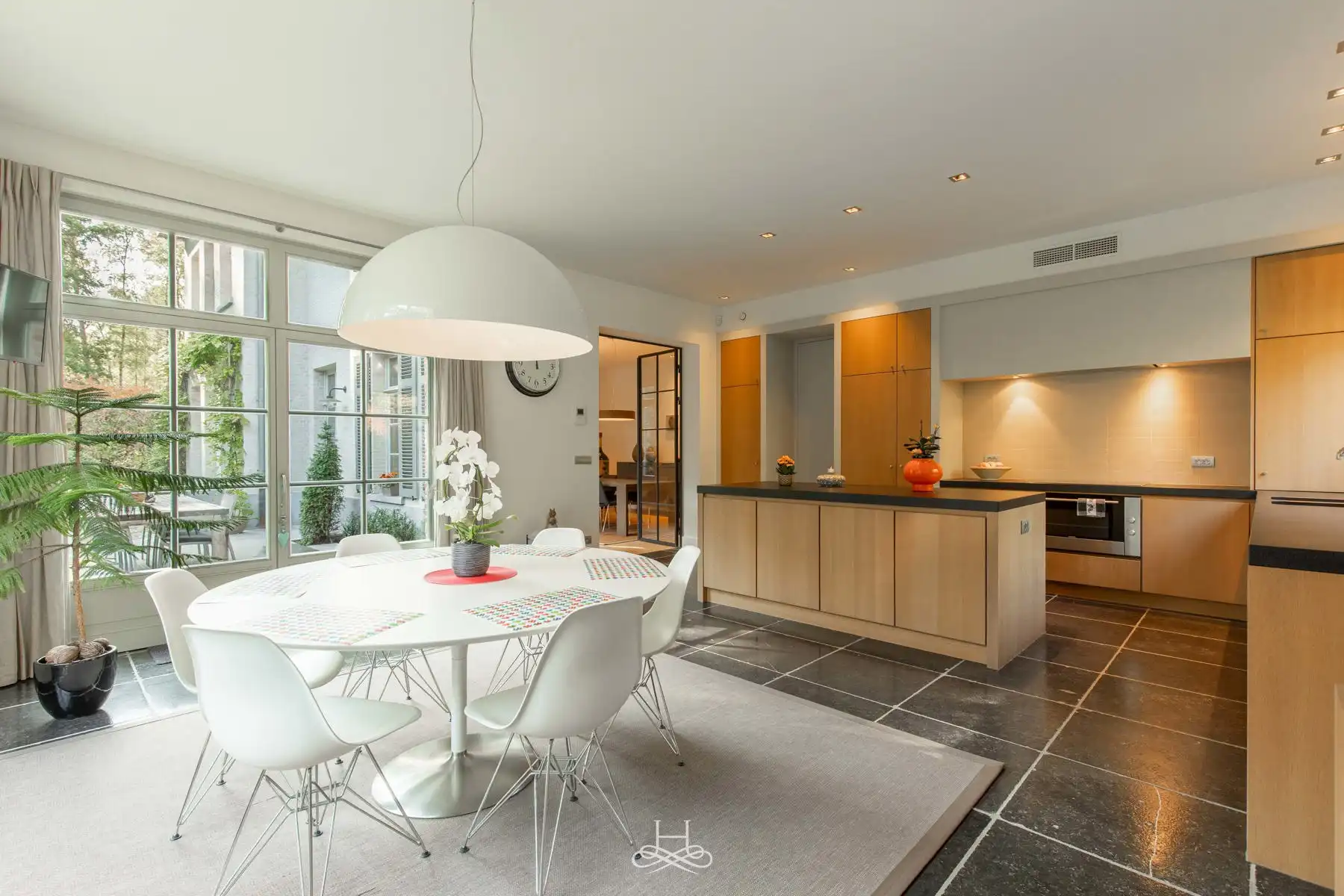 Exclusieve villa te Tremelo met prachtige vijver foto 12