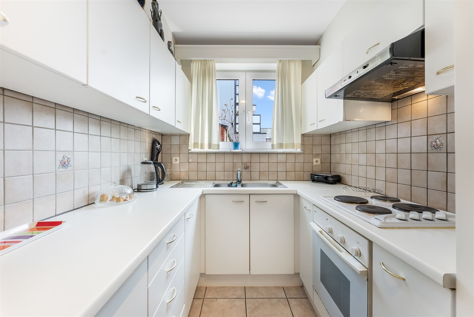 OP TE FRISSEN GELIJKVLOERS APPARTEMENT (92M²) MET 2 SLAAPKAMERS EN BIJHORENDE GARAGE IN DE NABIJHEID VAN LEOPOLDSBURG CENTRUM foto 6