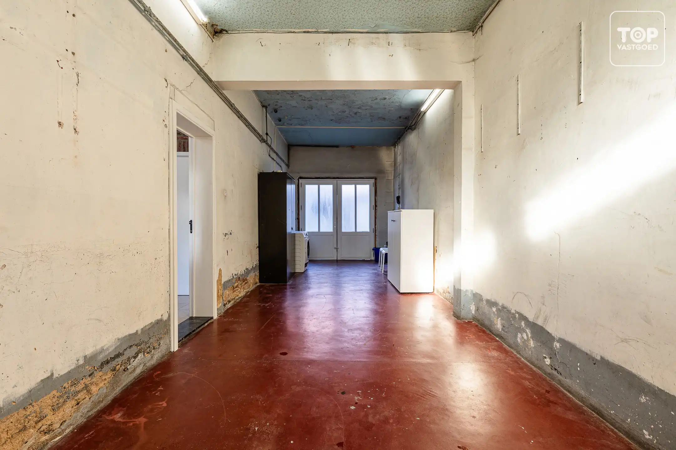 Instapklare woning met magazijn foto 2