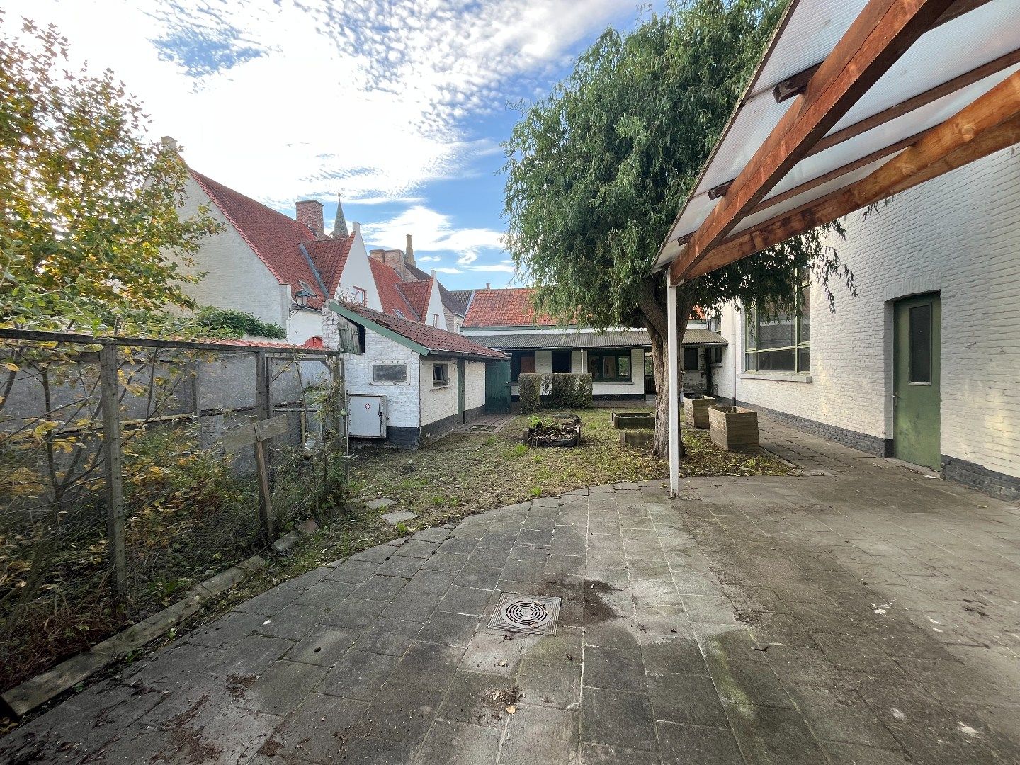 Bijzondere woning met potentieel in Damme centrum  foto 3