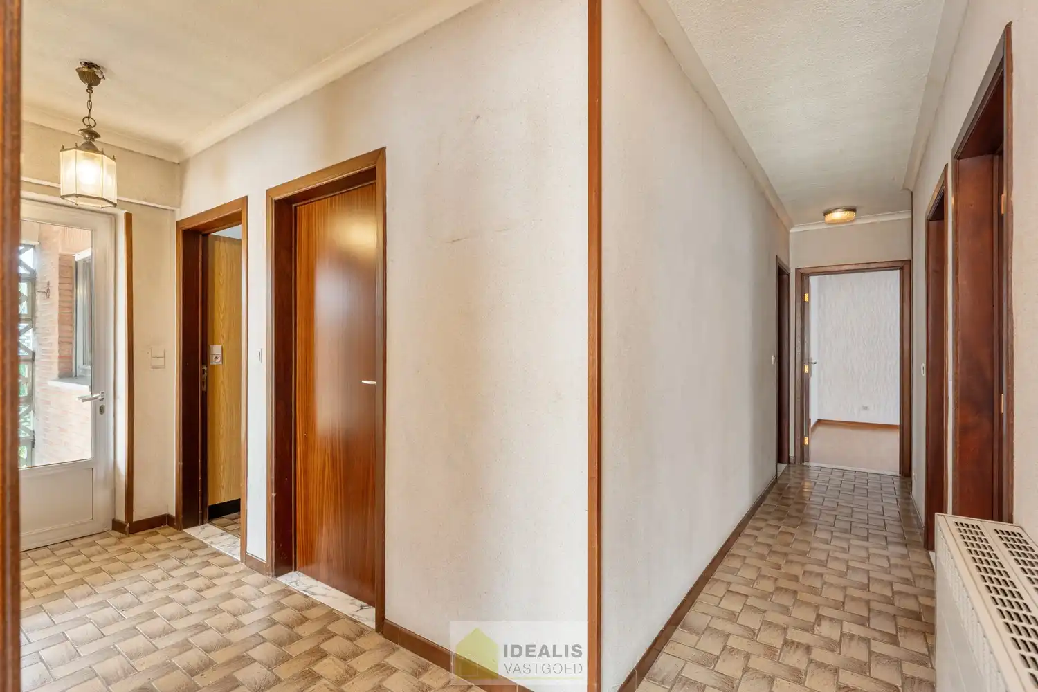 IDEALIS VASTGOED - OP TE KNAPPEN GEZINSWONING OP WANDELAFSTAND VAN CENTRUM! foto 13