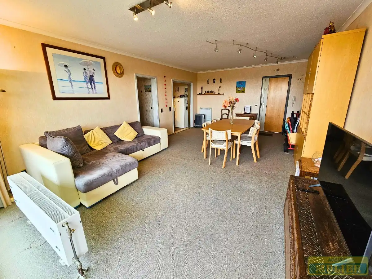 Appartement te koop foto {{pictureIndex}}