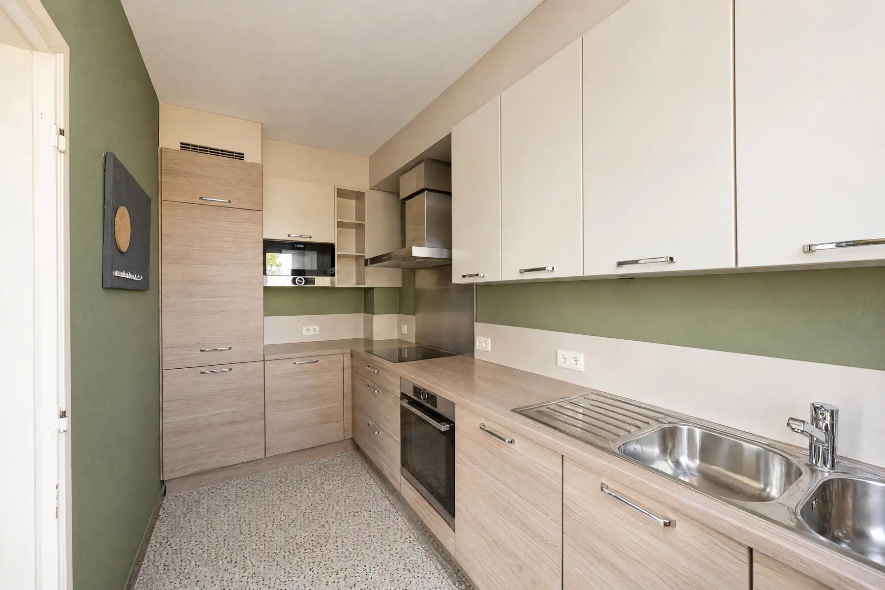 RUIM HOEKAPPARTEMENT MET 3 SLAAPKAMERS & TERRAS foto 6