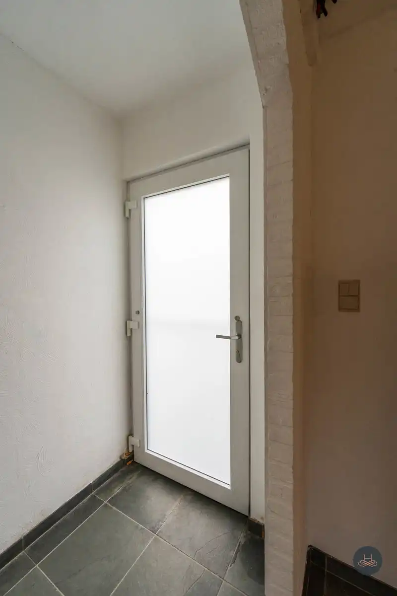 Laagbouwwoning in het groen met veel potentieel foto 3