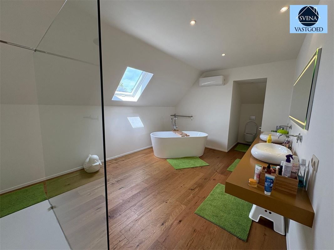 Open bebouwing met 6 kamers en 2 badkamers foto 14