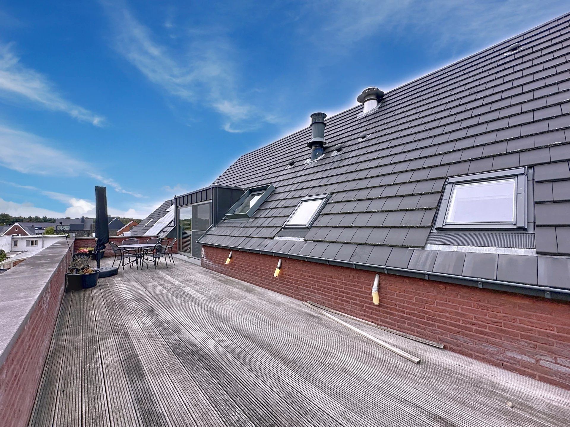 Dakappartement met 2 slaapkamers en groot terras op de grens tussen Balen en Mol. foto 11