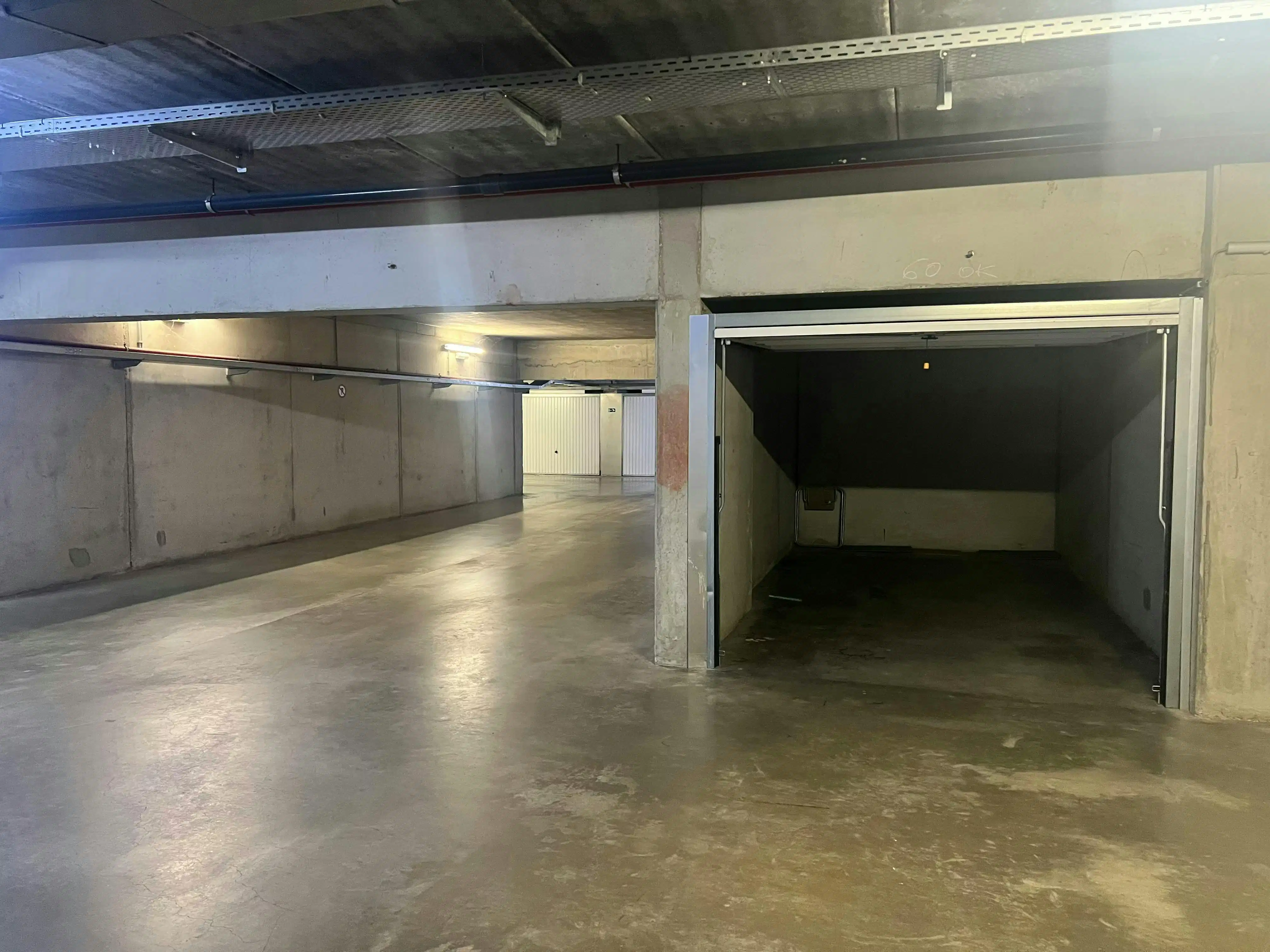 Garagebox te koop - Northlaan (Res. Infinity) te Oostende foto 4