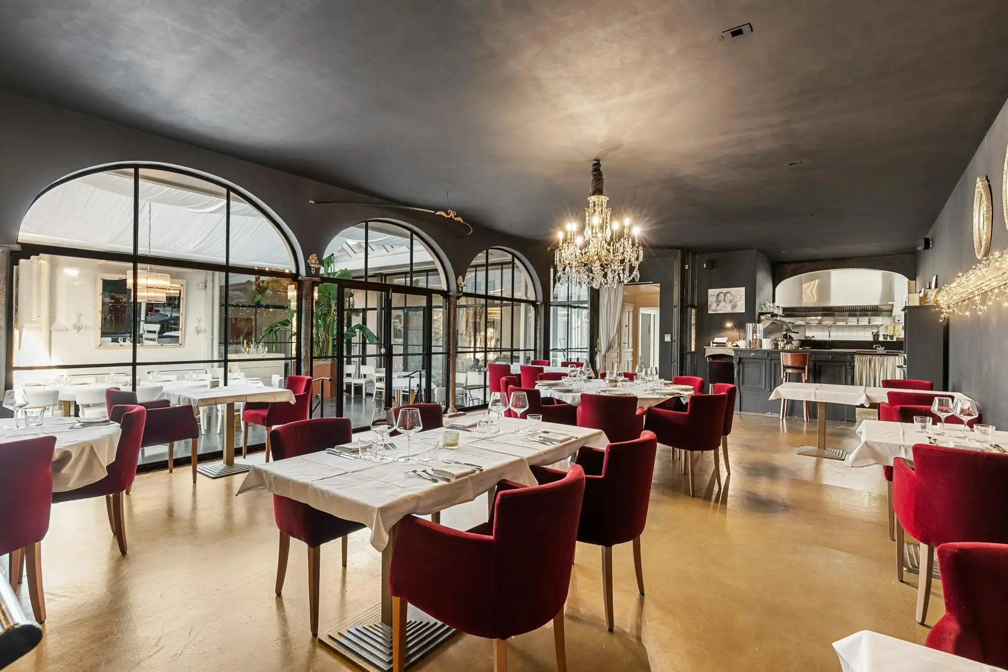 Luxueuze villa met zwembad en handelsruimte te Beverst foto 19