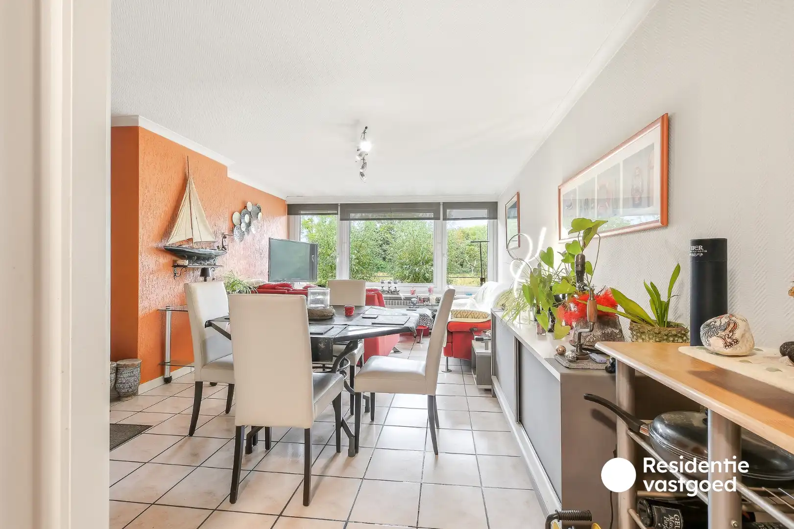 Tweeslaapkamerappartement met privatieve staanplaats nabij het centrum van De Haan foto 4