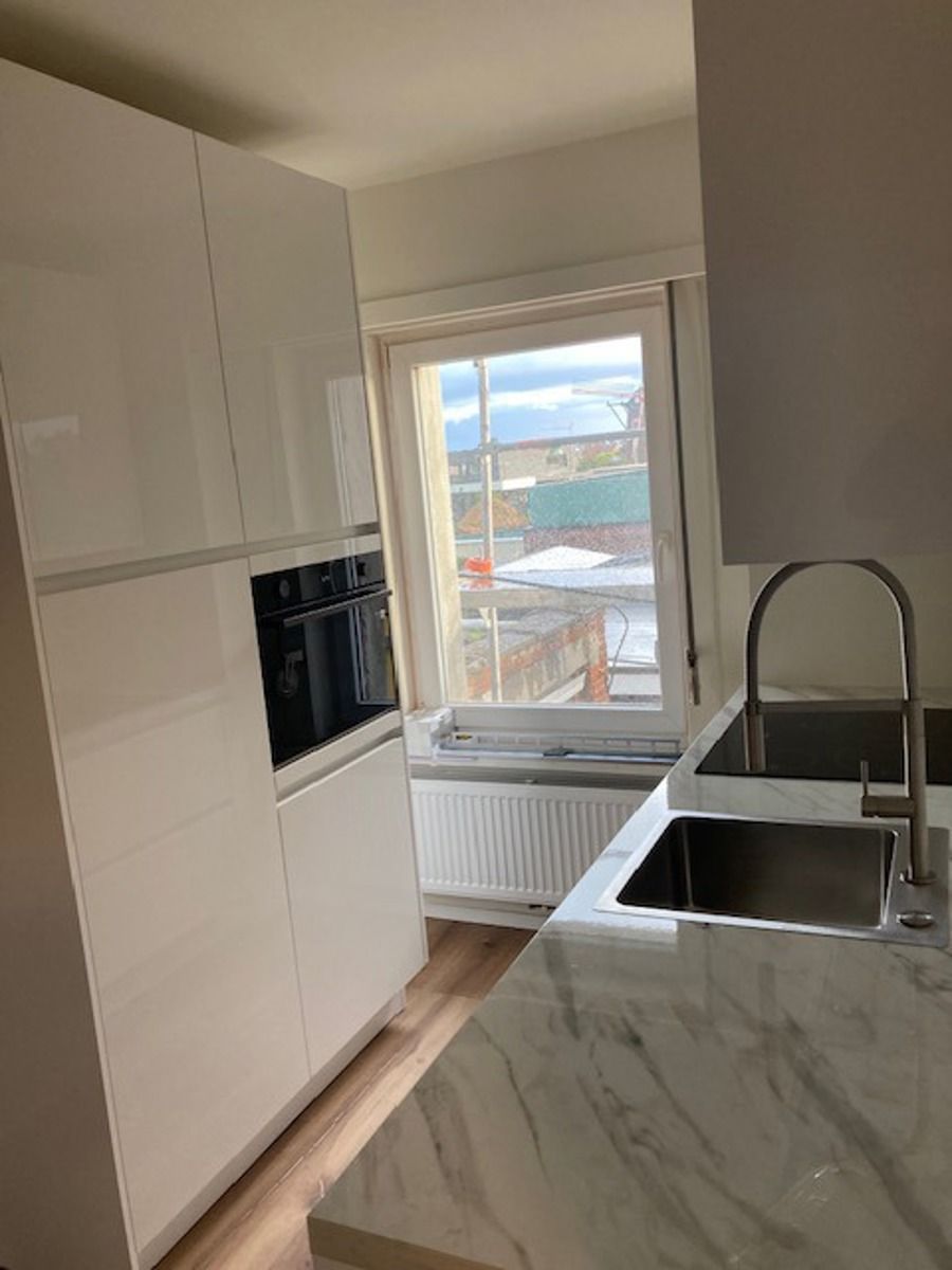 Prachtig gerenoveerd pand: handelspand + duplex + studio!  foto 15