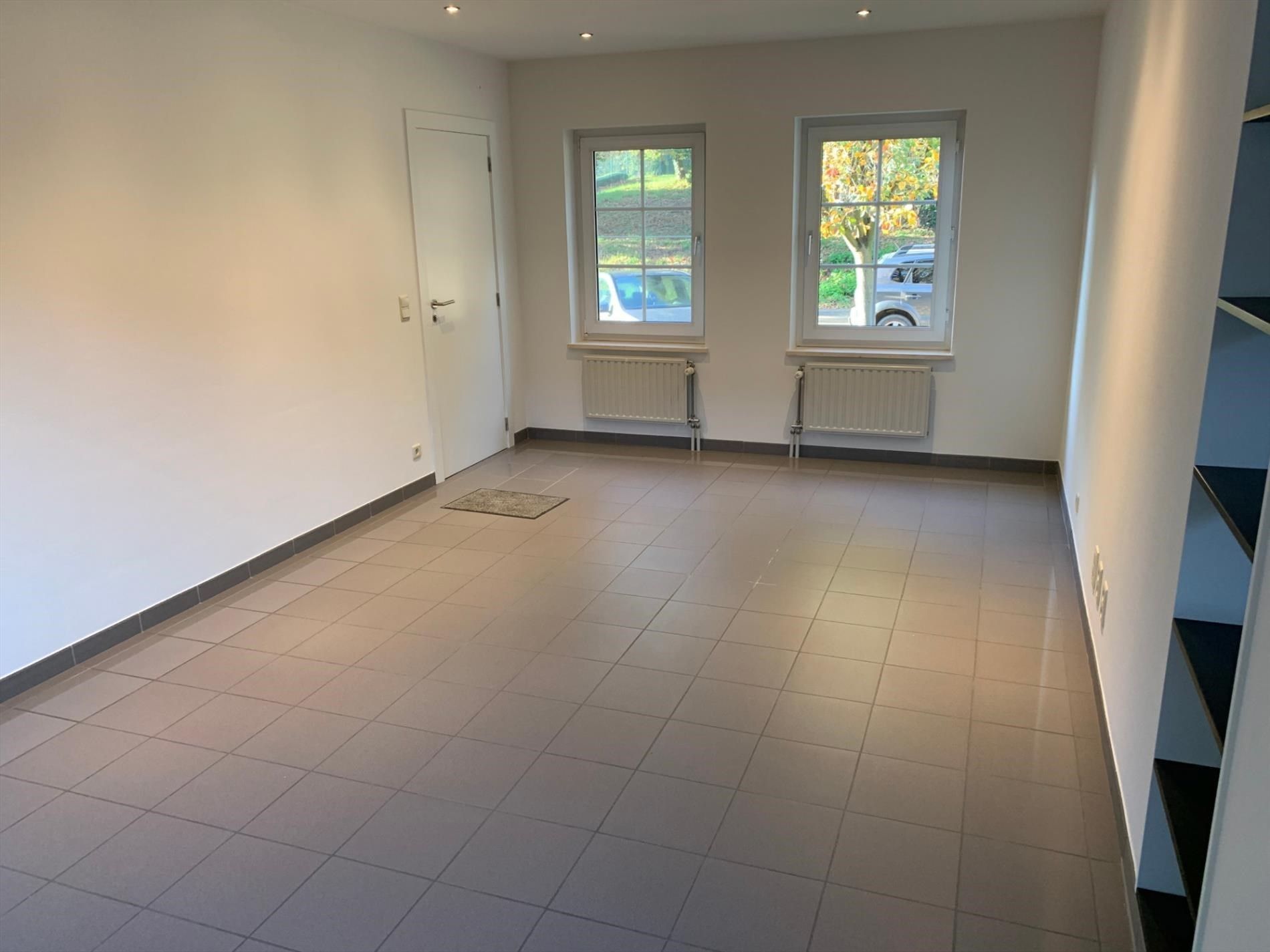 VERZORGD DUPLEX-APPARTEMENT MET EEN RUIME  SLAAPKAMER EN AUTOSTANDPLAATS IN HET MOOIE ZUTENDAAL !  foto 4