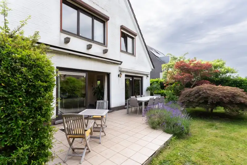 Stijlvolle villa op toplocatie, een zee van ruimte, privacy! foto 34