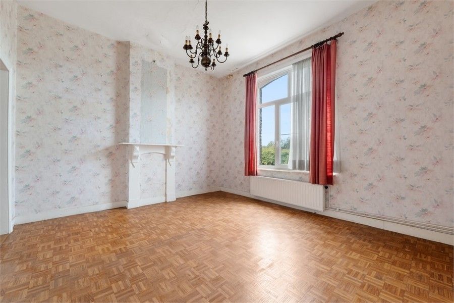 TE RENOVEREN STADSWONING MET VEEL POTENTIEEL IN HET STADSCENTRUM VAN SINT-TRUIDEN foto 22