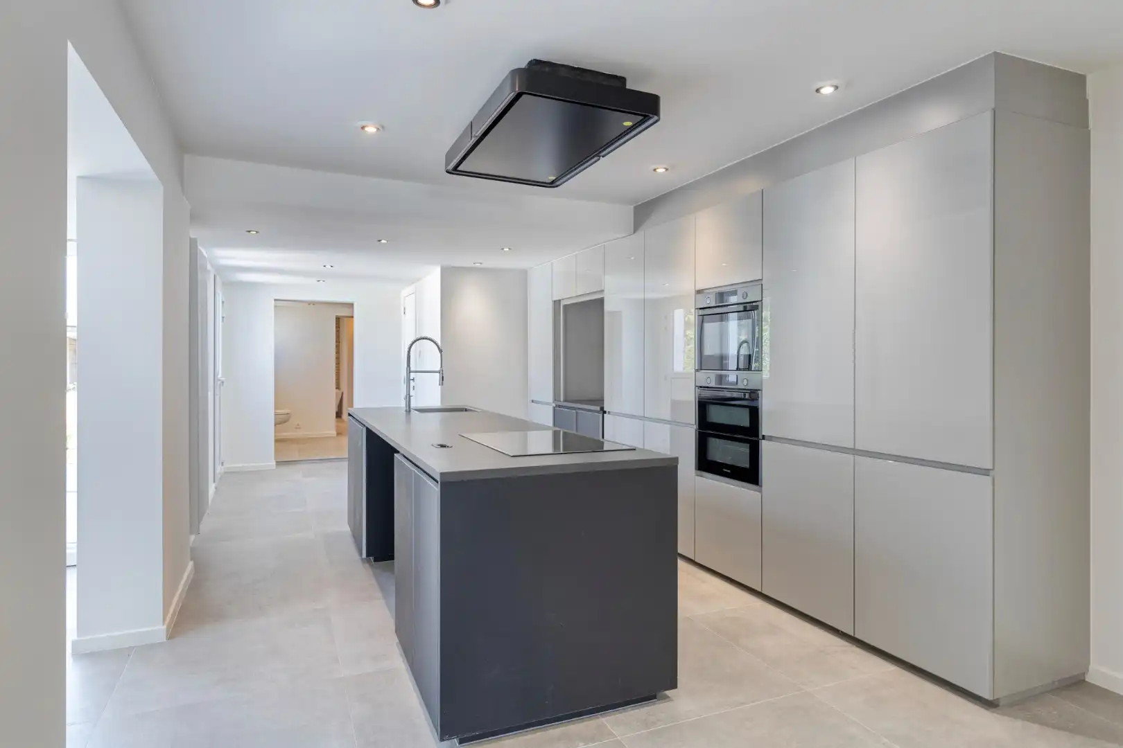 Woning met 5 slaapkamers, rustig gelegen in het centrum van OLV Olen ! foto 9
