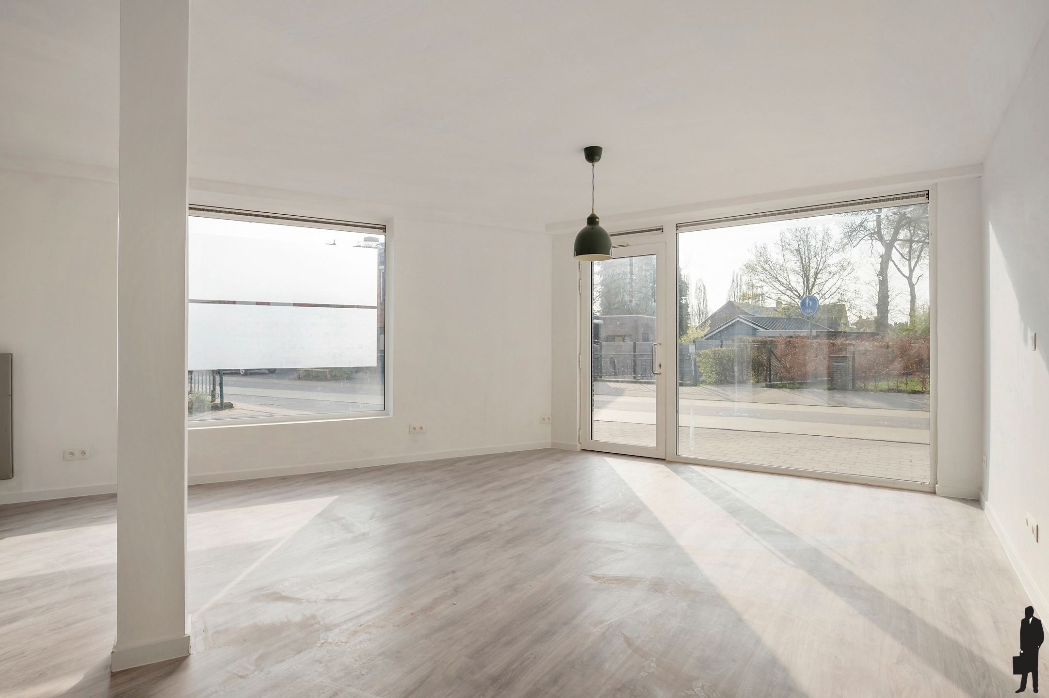 Ruim appartement met mogelijkheid tot kantoor/vrij beroep! foto 12