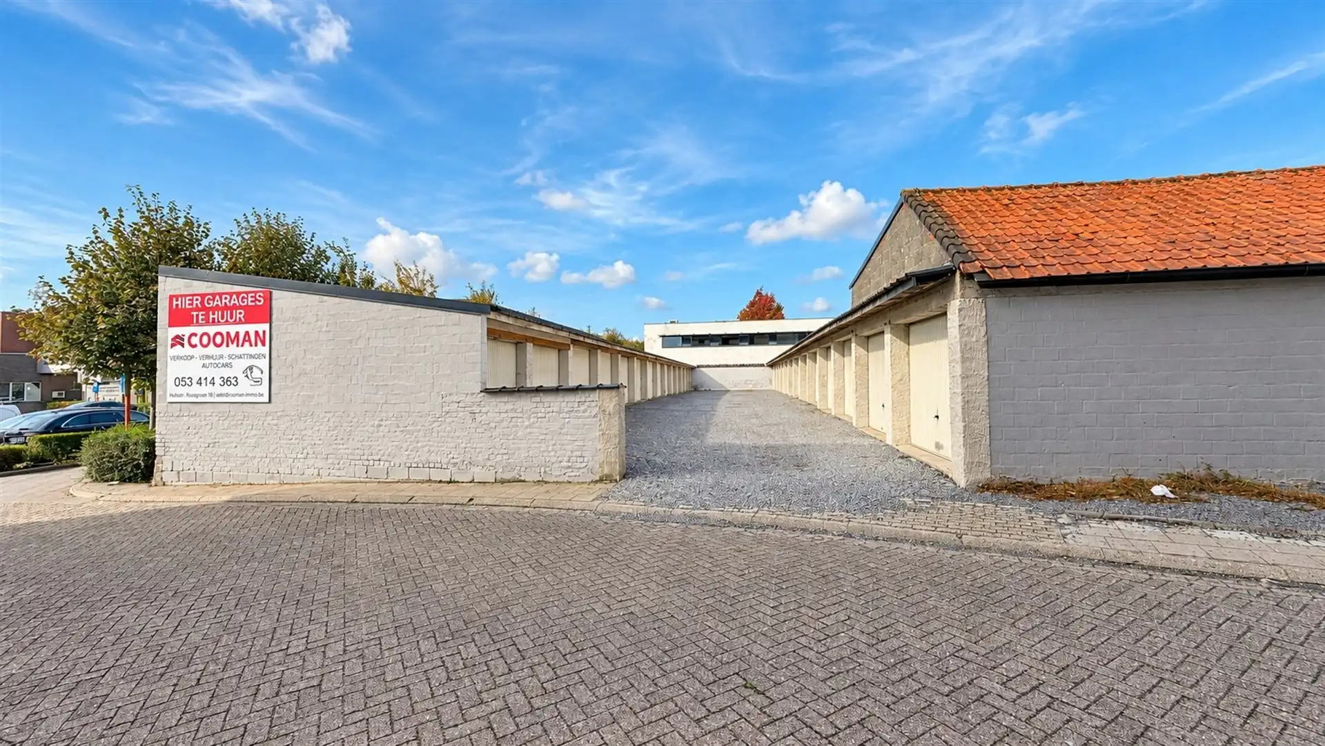Centraal gelegen garagebox in Denderhoutem foto 5