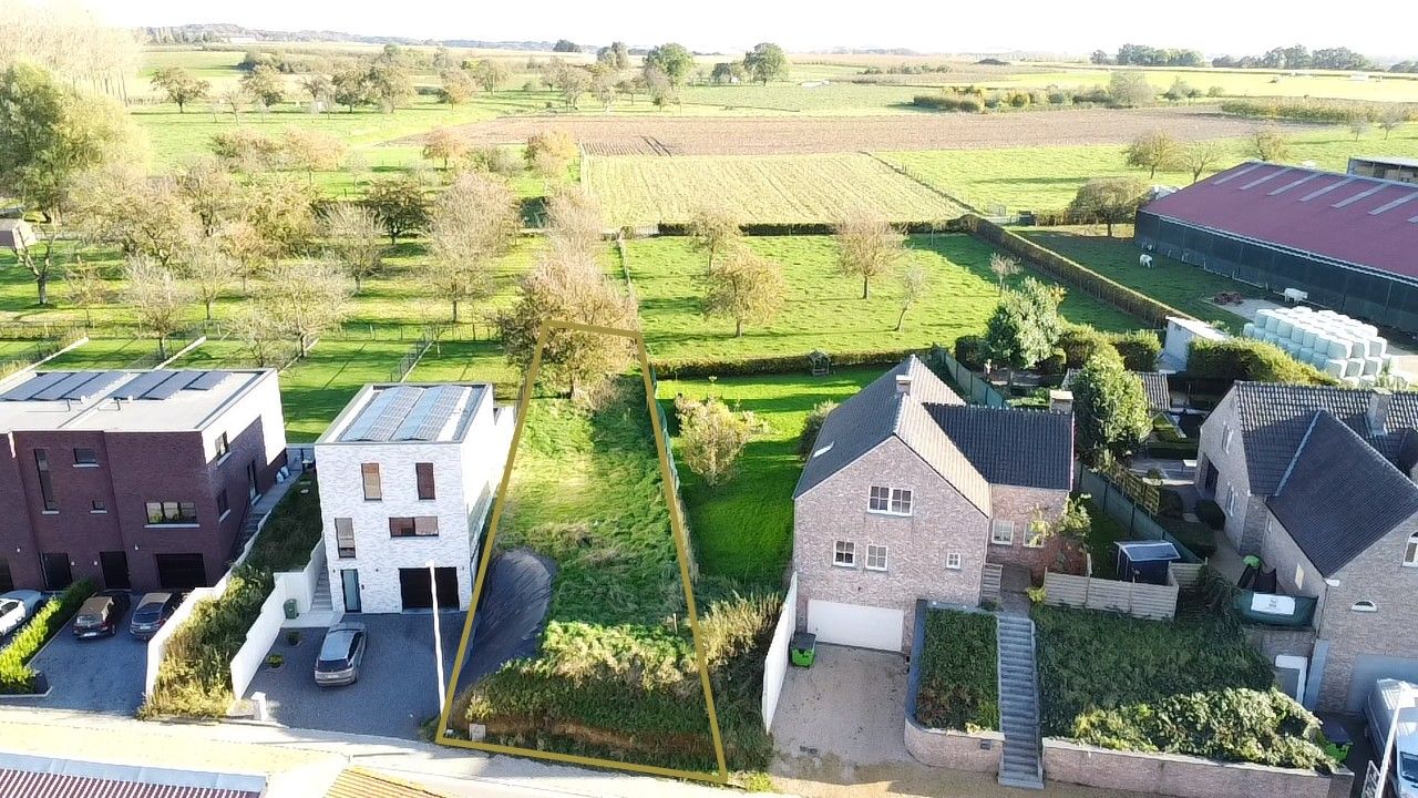 Mooie bouwgrond te Borgloon foto {{pictureIndex}}