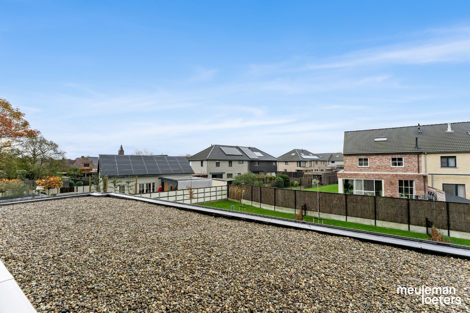 Recent appartement met twee ondergrondse autostaanplaatsen foto 14