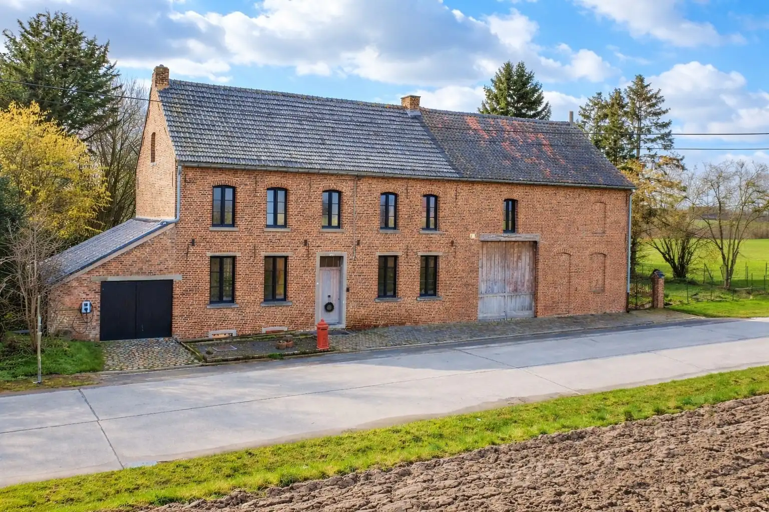 GERENOVEERDE KARAKTER HOEVE OP 20 ARE!  foto 2