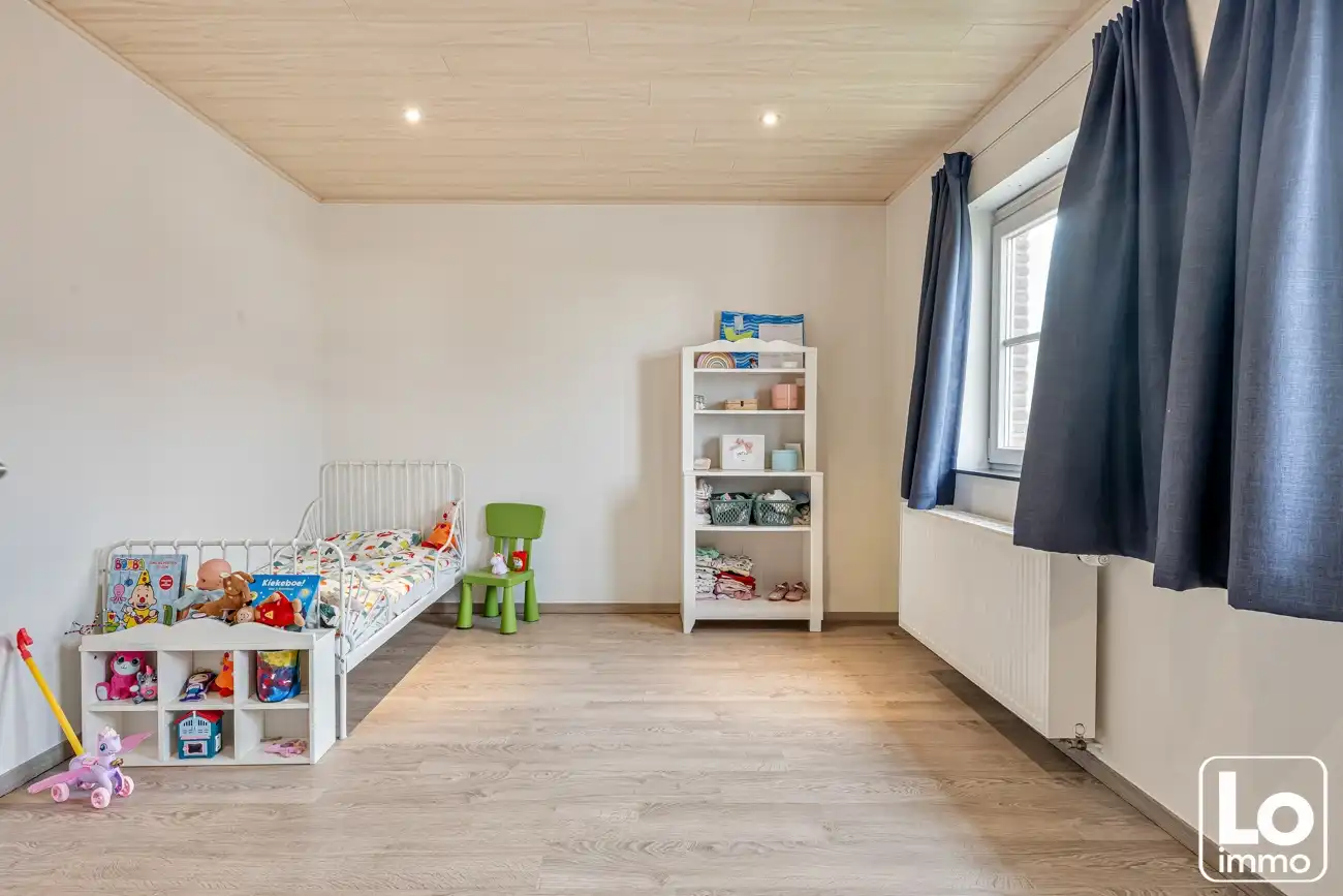 Instap klare ruime open woning met inpandige garage en een zuid georiënteerde tuin op een toplocatie nabij het centrum van Lochristi! foto 22