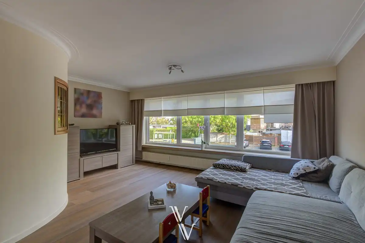 Opbrengsteigendom met kangoeroewoning-mogelijkheid, tuin en terras foto {{pictureIndex}}