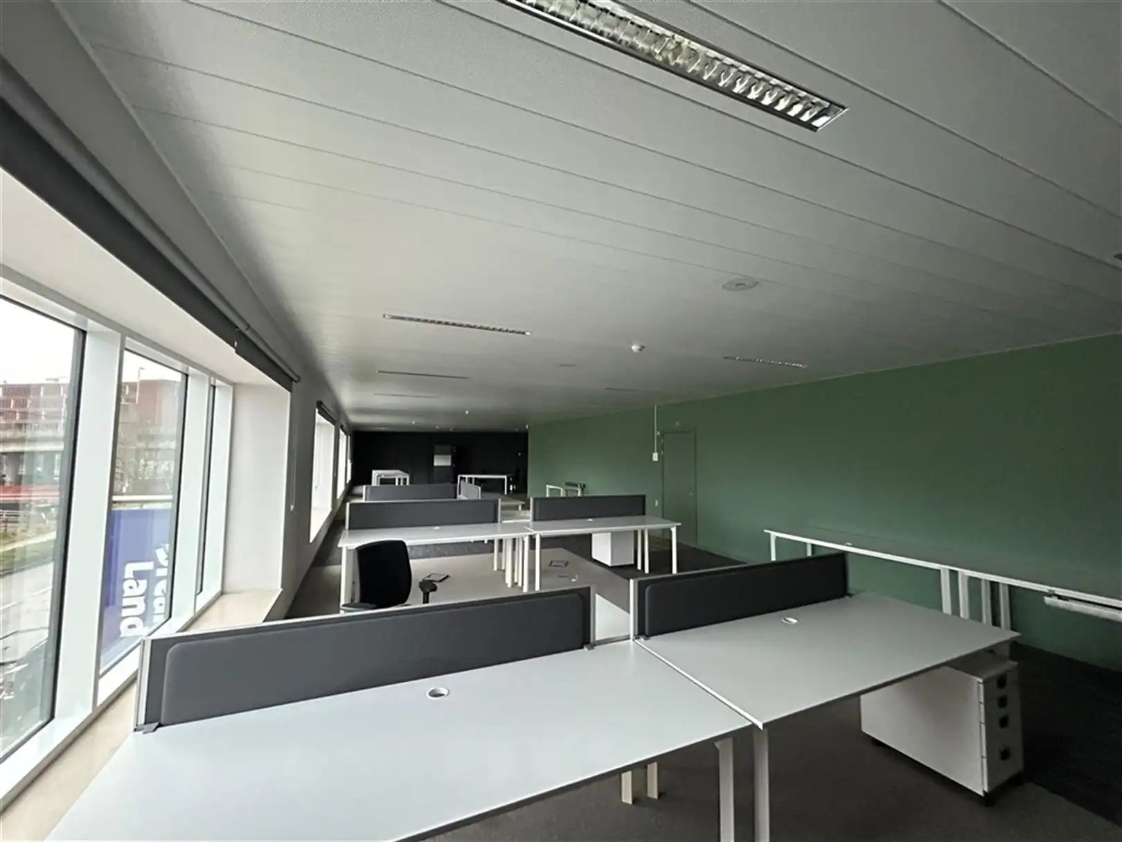 Kantoorgebouw foto 5