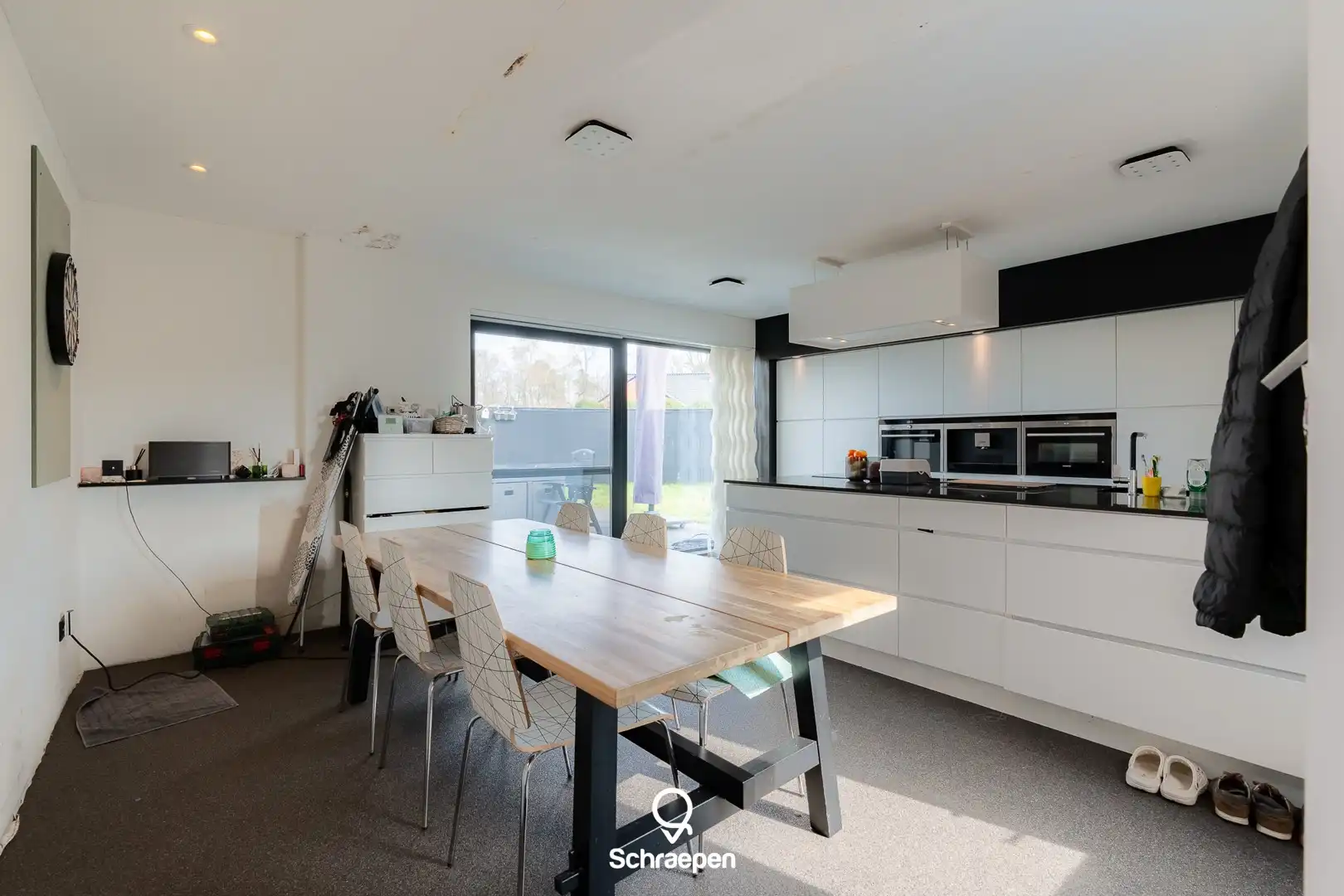 Op te frissen gezinswoning (270 m²) met 5 slpks én EPC-label C op hoekperceel van circa 7,5 are! foto 12