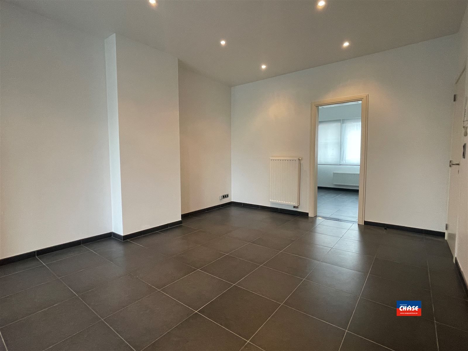 Gelijkvloersappartement met één slaapkamer, prachtige tuin en grote kelder foto 11