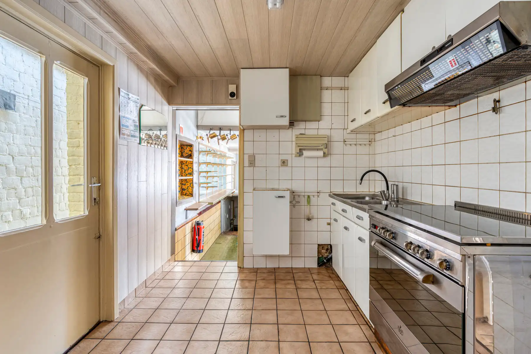 Authentiek Café in het Hart van Brussegem, nabij Wemmel-Asse foto 11