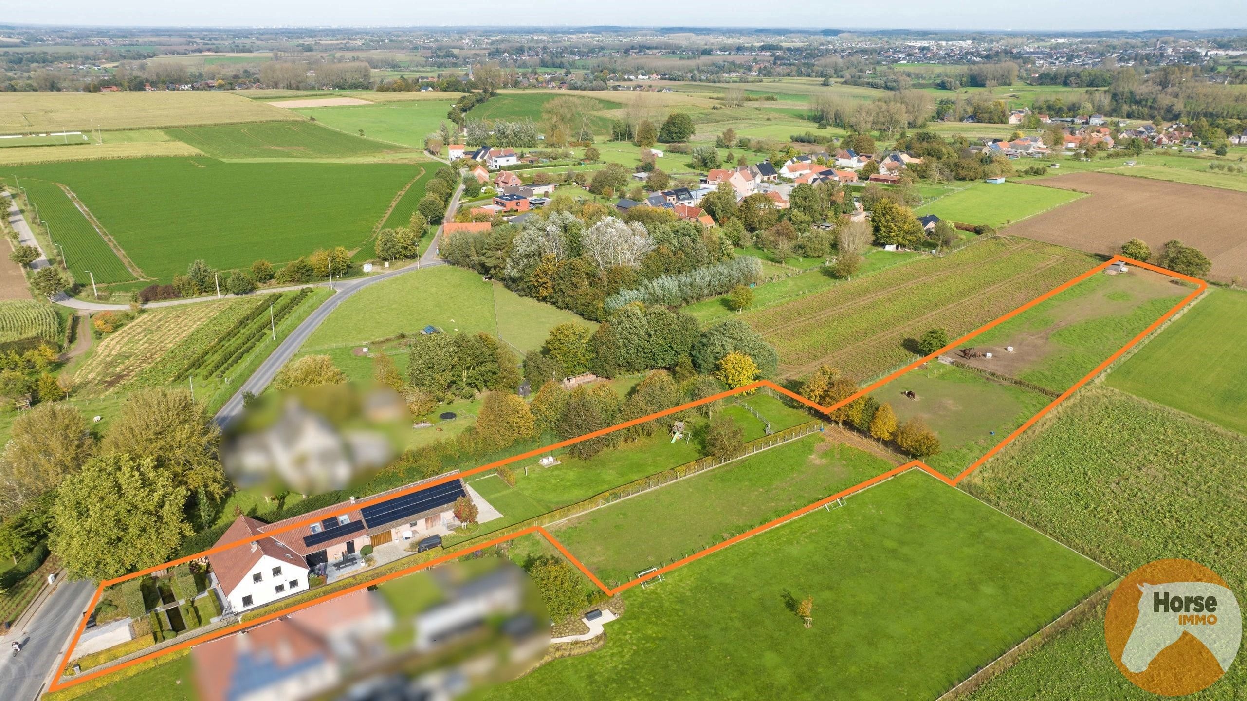 ZOTTEGEM - Instapklare ruime charmewoning op 1HA  foto 2