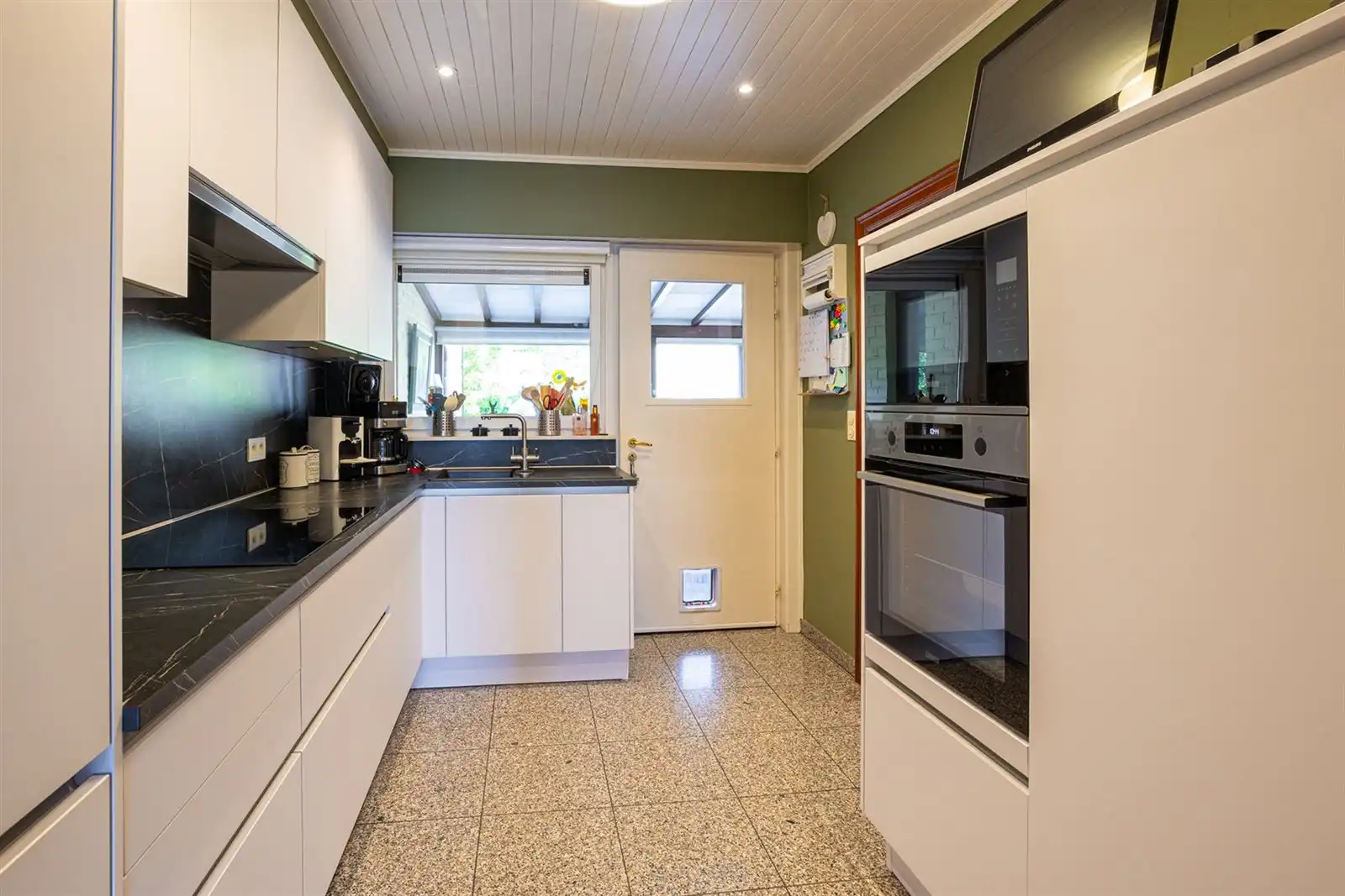 3gevel bungalow met 3slaapkamers, garage en tuin op 6are72 foto 8