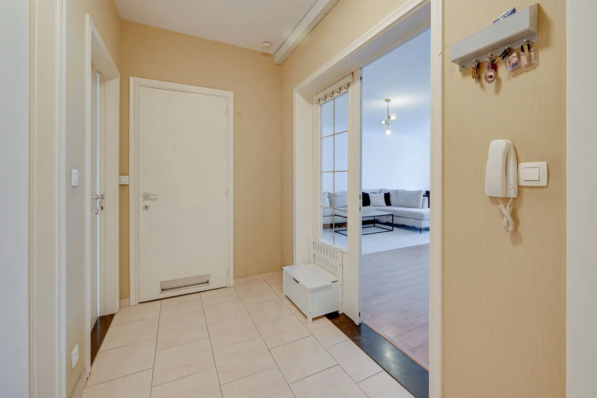 Prachtig appartement met 2 slaapkamers, terras en garagebox! foto 2