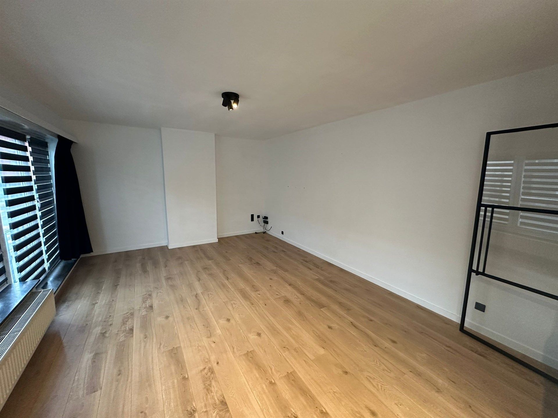 Ruim appartement met drie slaapkamers te Aalst foto 2