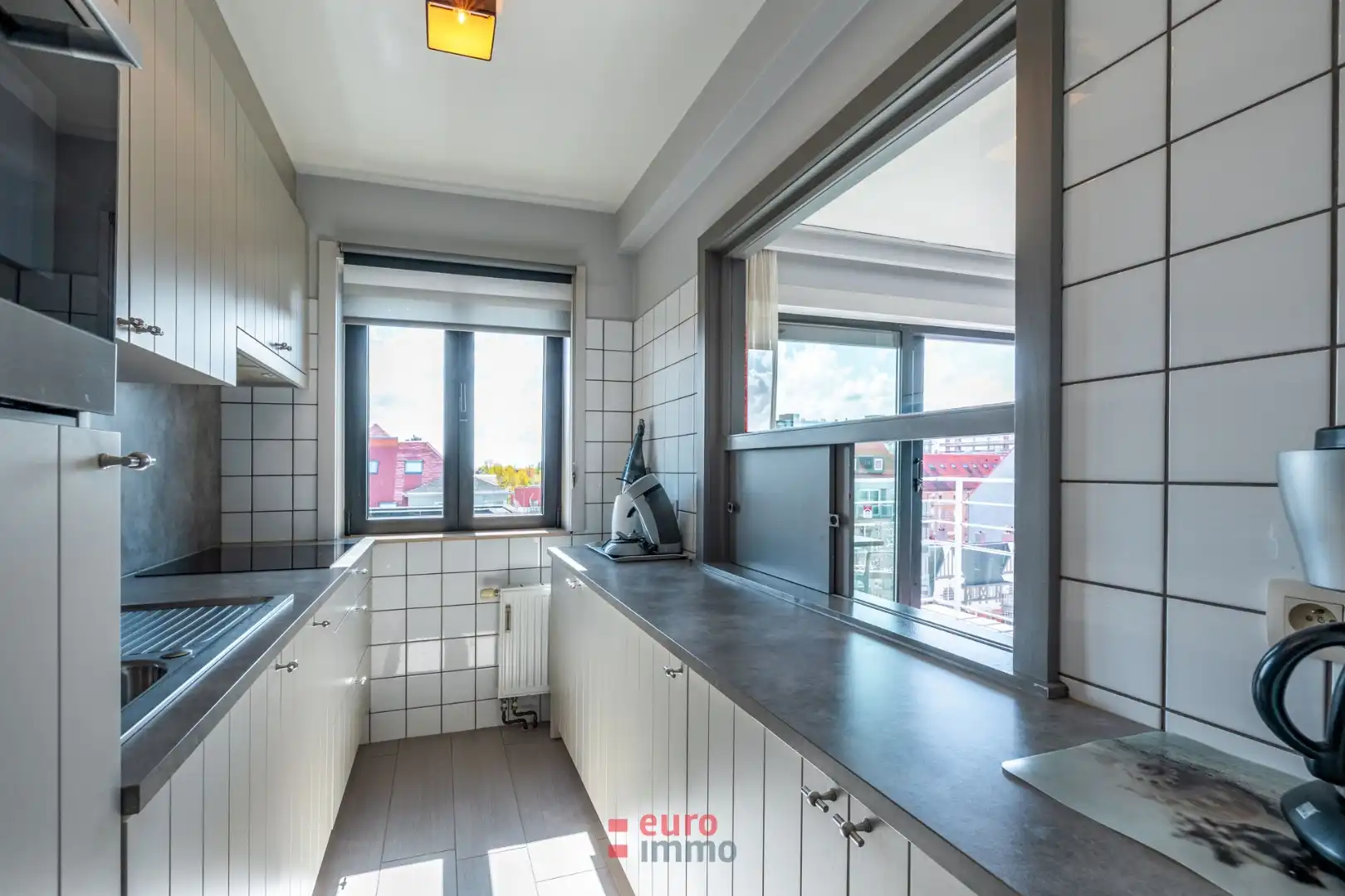 Super gelegen appartement met zijdelings zeezicht! foto 12