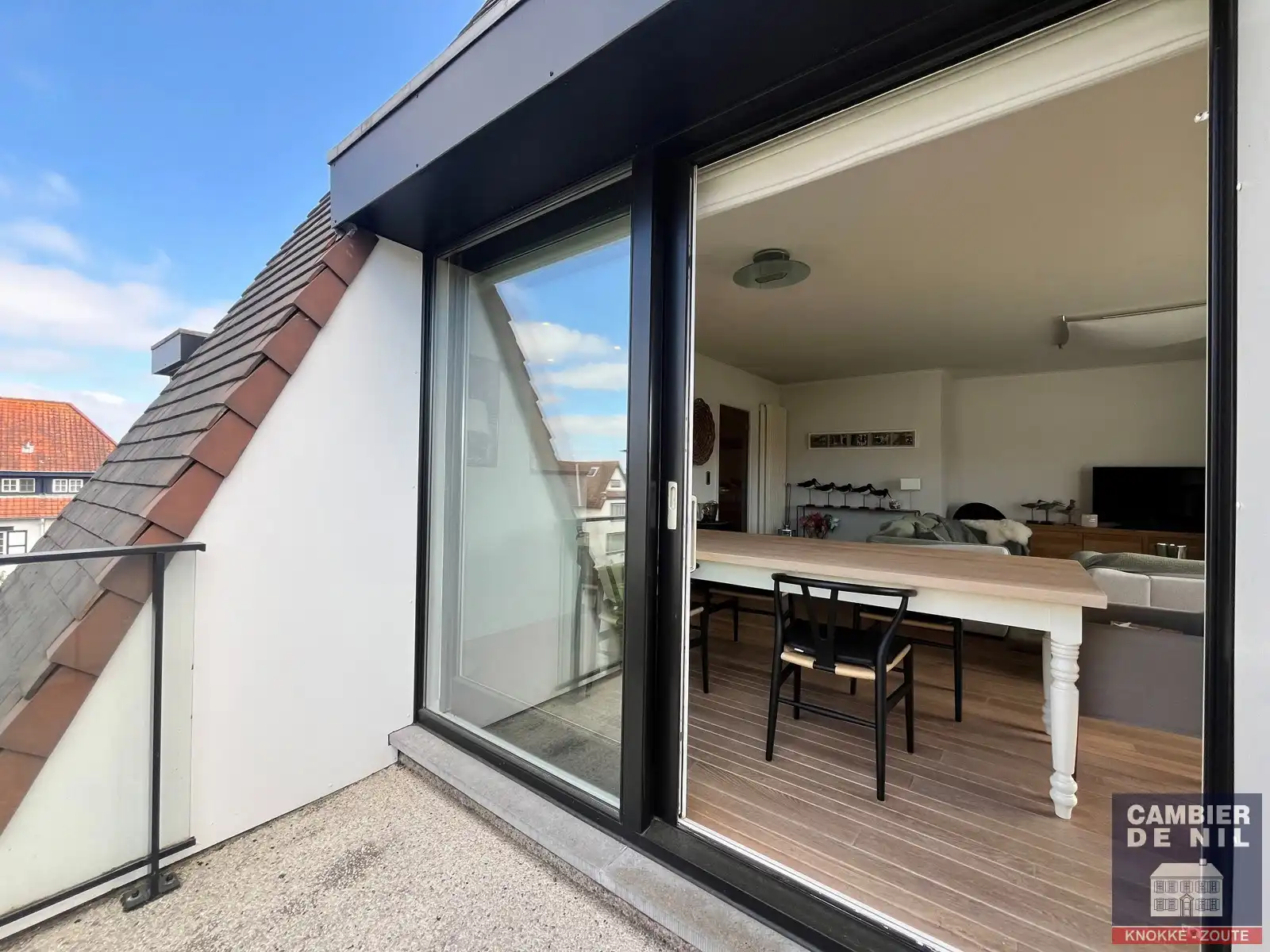 Prachtig ongemeubeld appartement op enkele stappen van het Albertplein!  foto 12