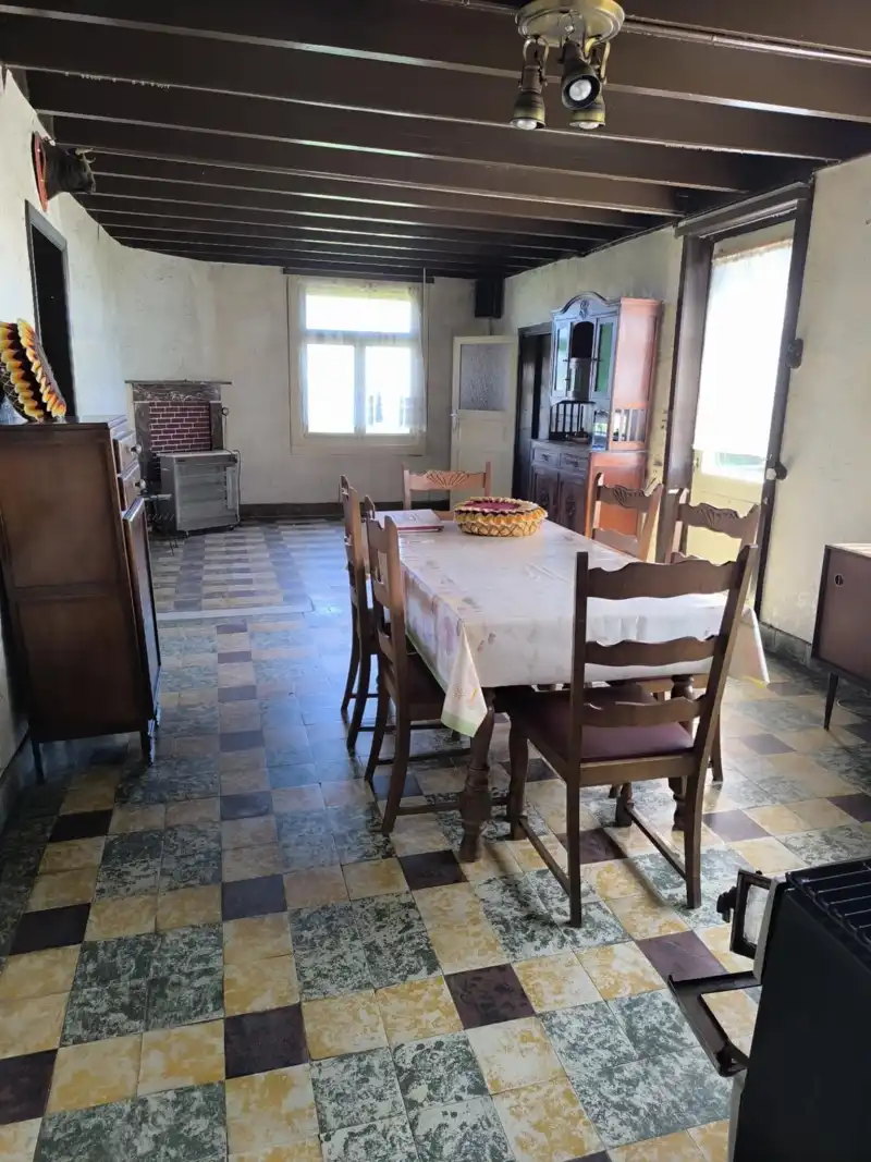 Hoeve met bijgebouwen foto 2