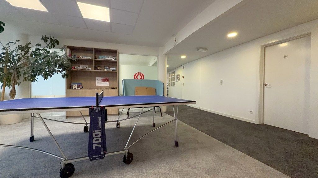 Knap ingericht kantoor te huur in Antwerp Gate I te Berchem foto 16