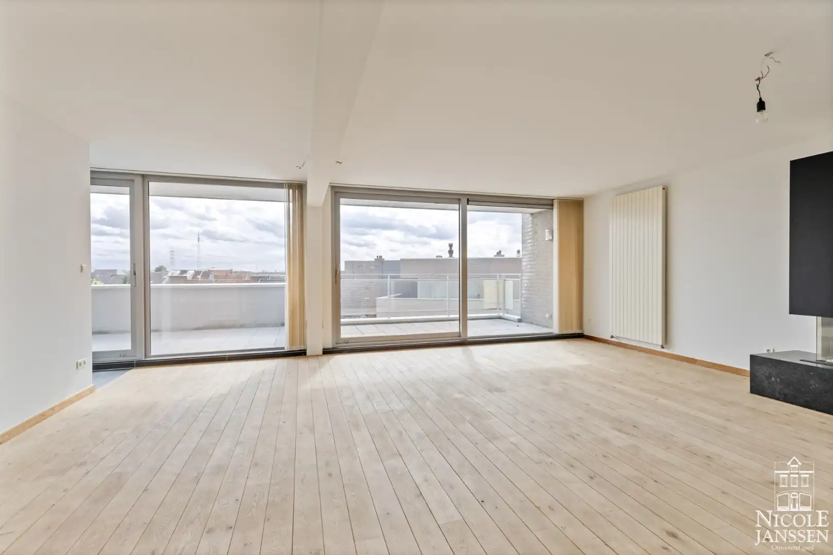 Luxe penthouse op de vierde verdieping met ruime terrassen foto 4
