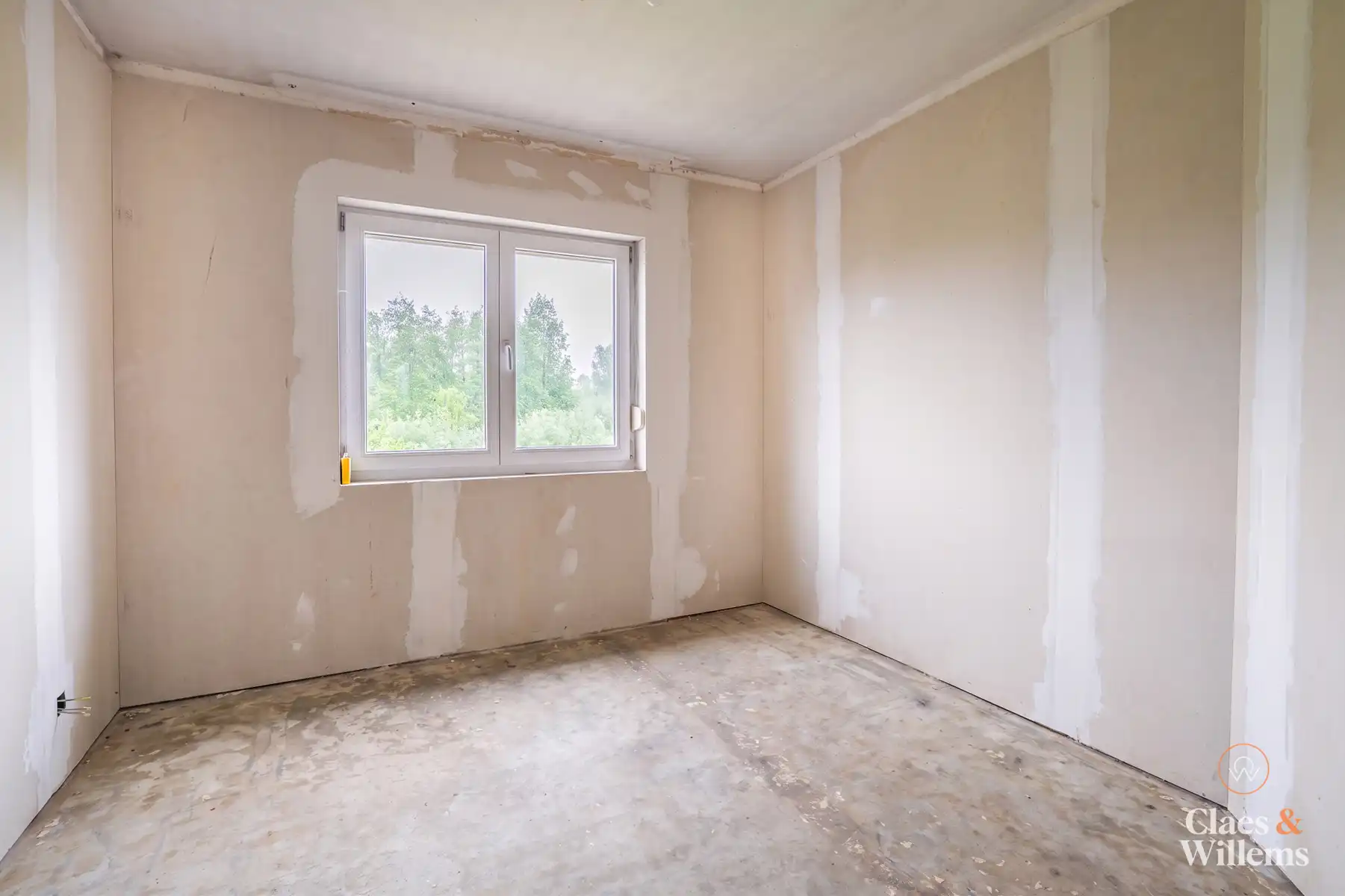 Af te werken woning in centrum Galmaarden. foto 18