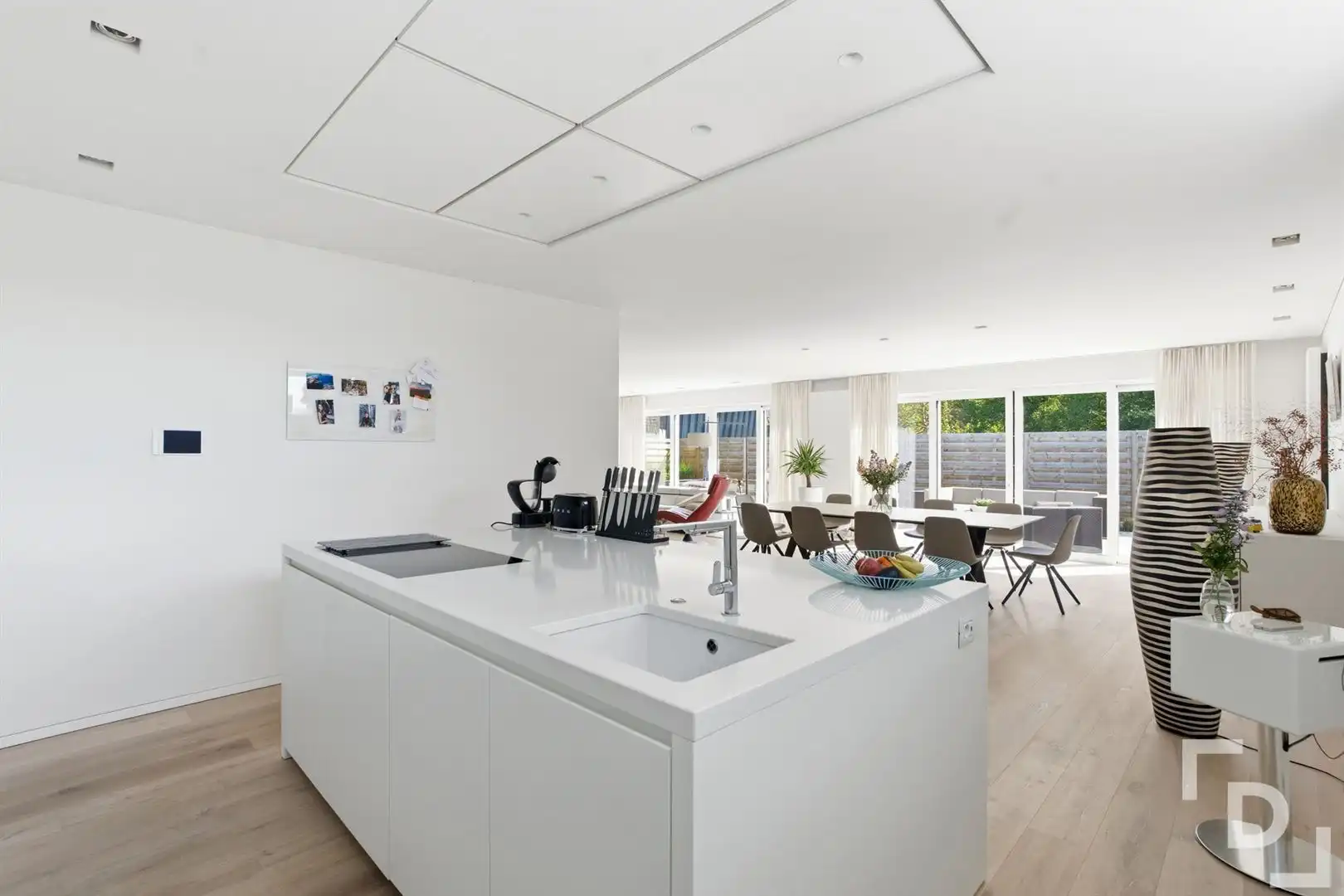 Moderne villa met hoogwaardige afwerking op topligging! foto 6