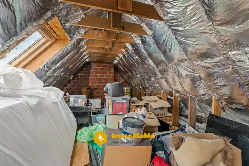 LANDELIJKE WONING MET ENORM RUIME TUIN TE KOOP IN WACHTEBEKE foto 16