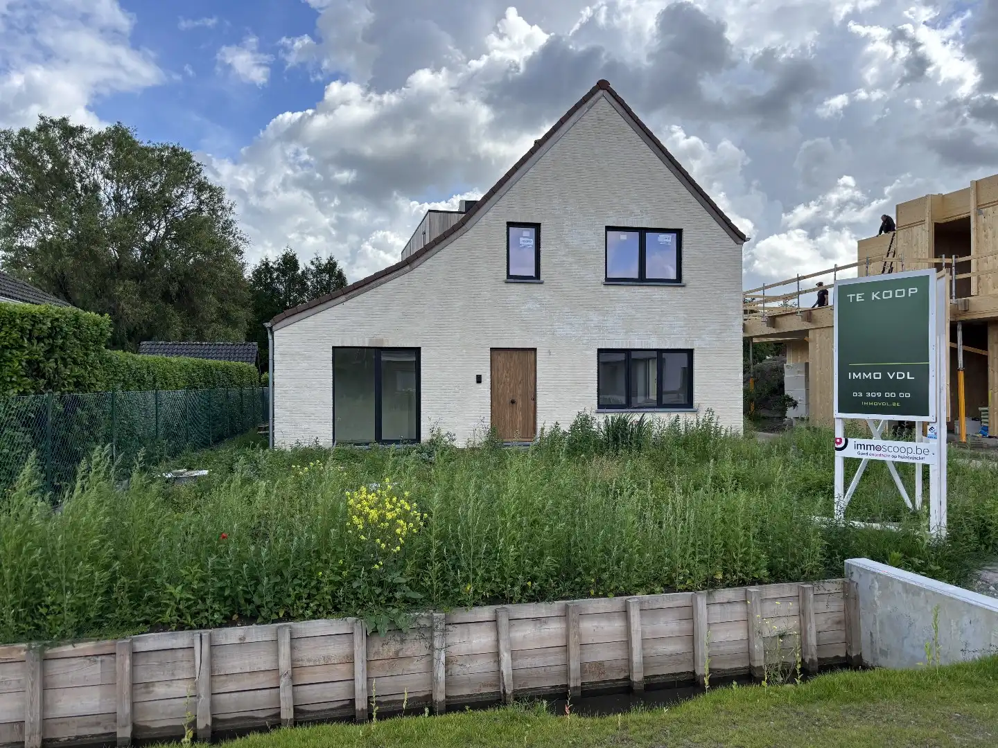 Vernieuwbouwwoning met ruim nieuwbouwmagazijn van 155 m² foto 5