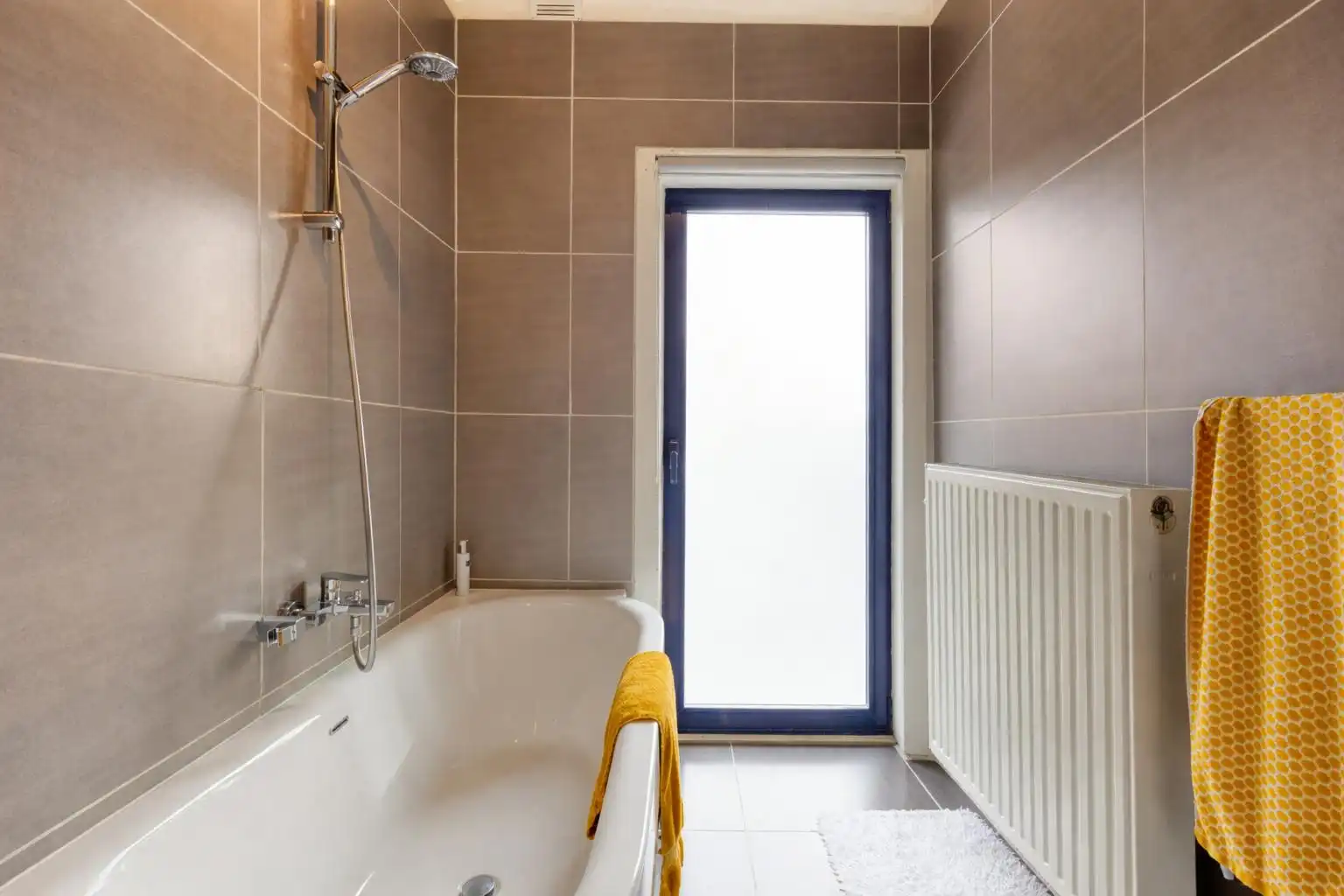 Zeer ruime centraal gelegen herenwoning in Sint-Niklaas foto 16