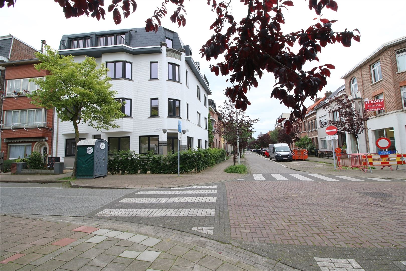 Charmant gerenoveerd gebouw met 8 appartementen en lift foto 26