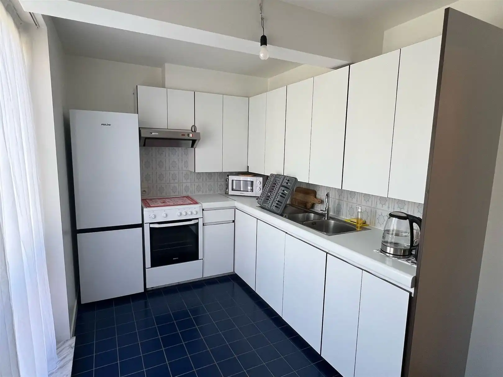 Centraal gelegen appartement te huur foto 4