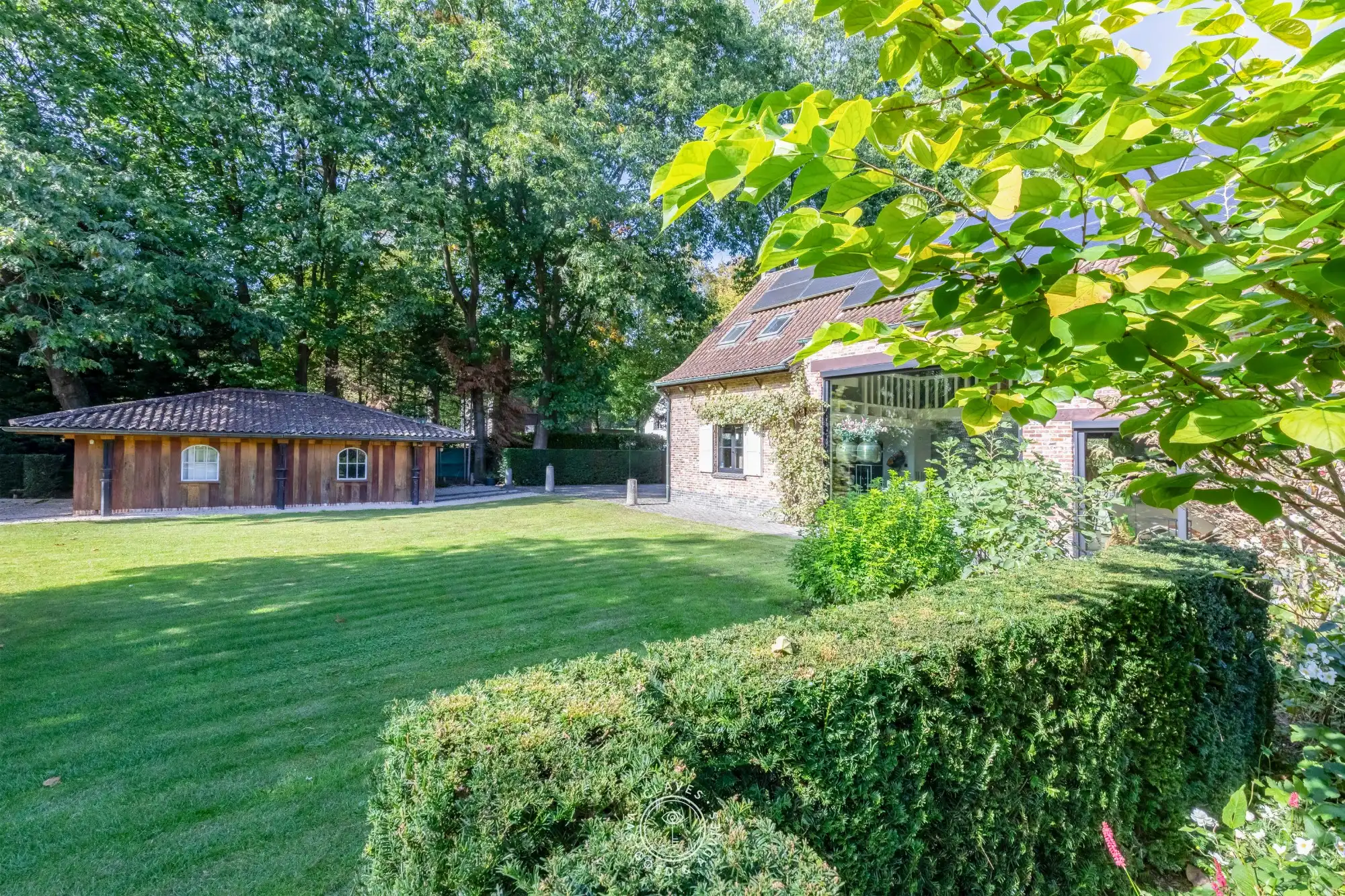 Villa met karakter, zwembad en een zee aan groen in Waasmunster foto 25