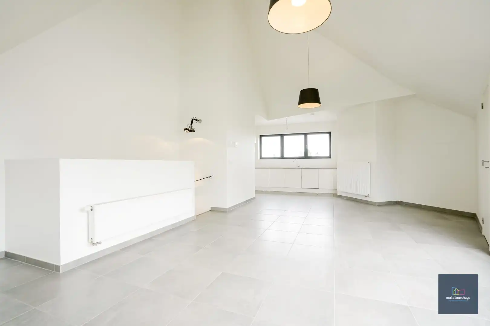 Schitterende duplex met 2 slpk en terras + fietsenberging foto 3