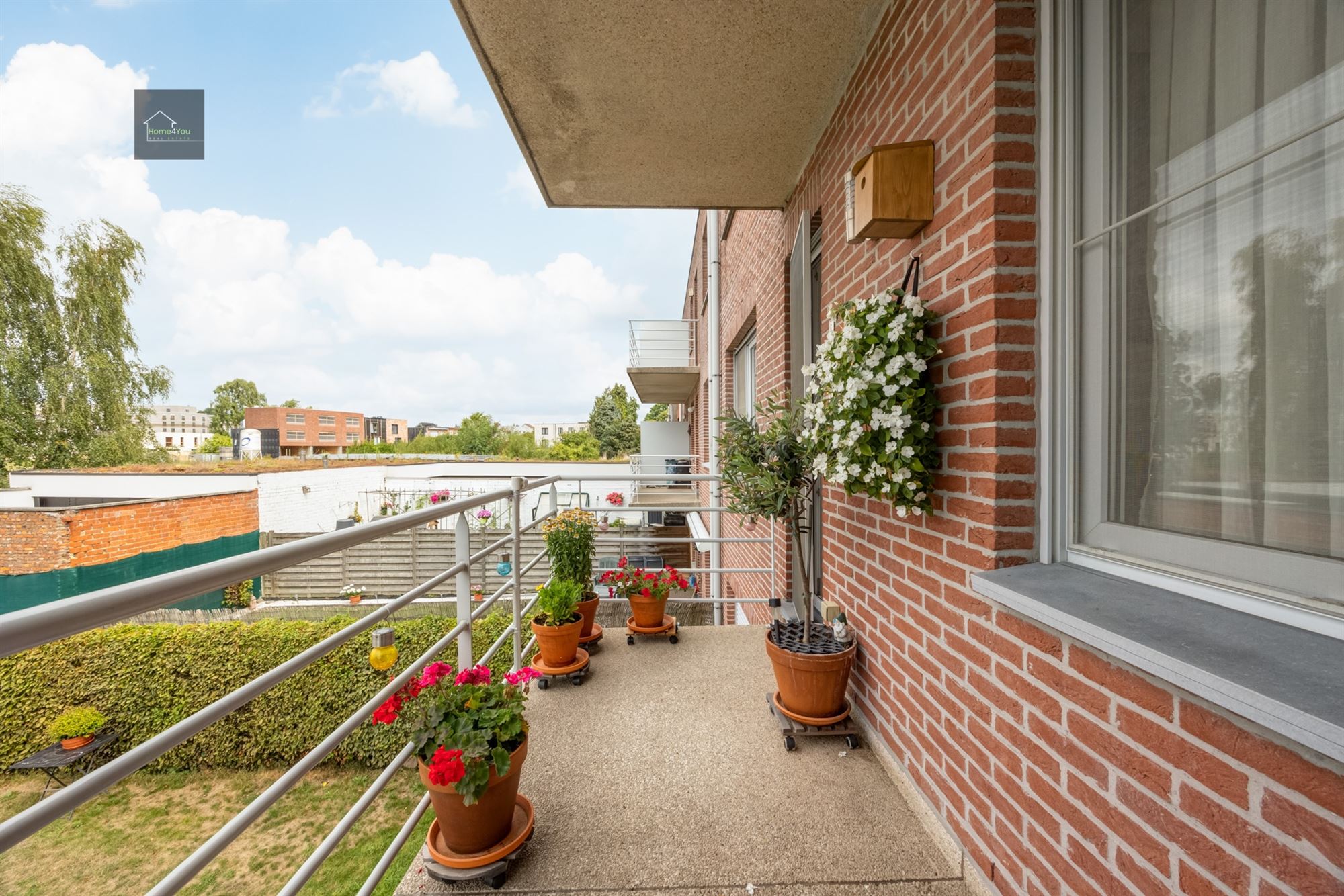 Ruim instapklaar appartement met garage en staanplaats foto 14